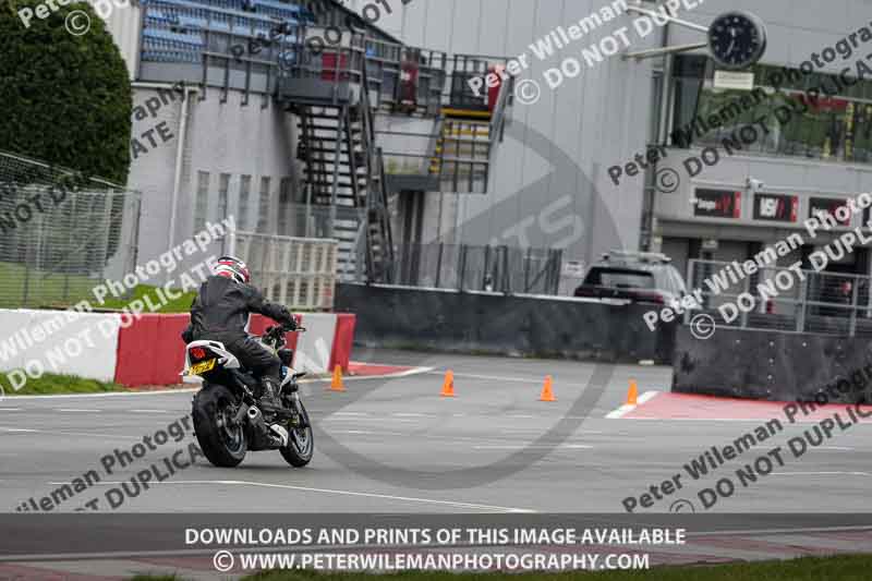 donington no limits trackday;donington park photographs;donington trackday photographs;no limits trackdays;peter wileman photography;trackday digital images;trackday photos